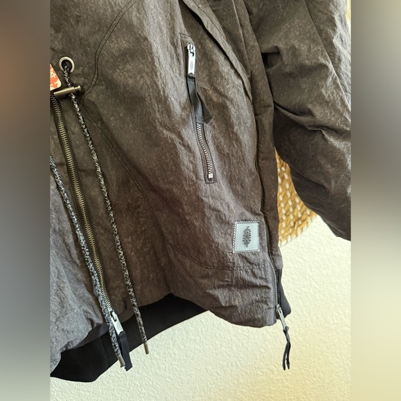 Free People Movement Jacket NWT - Picture 7 of 10